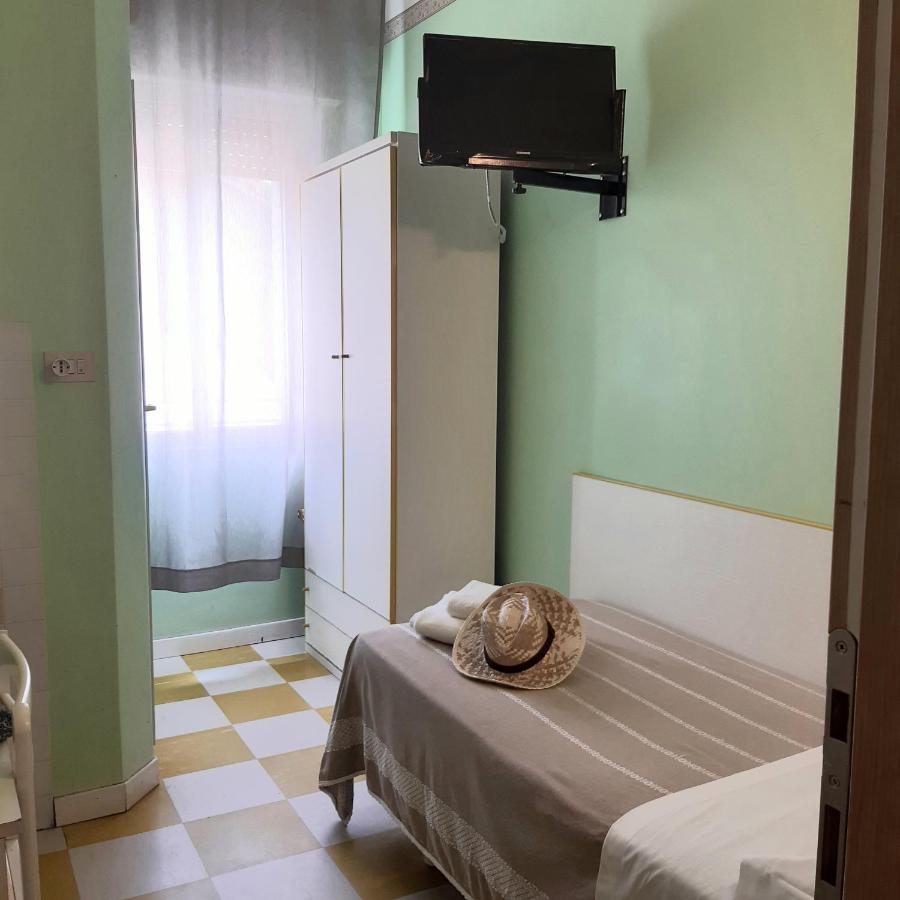 ריצ'יונה Hotel Raul מראה חיצוני תמונה