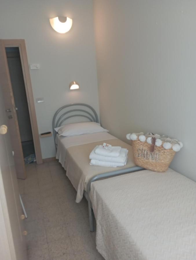ריצ'יונה Hotel Raul מראה חיצוני תמונה