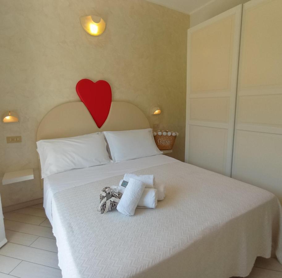 ריצ'יונה Hotel Raul מראה חיצוני תמונה