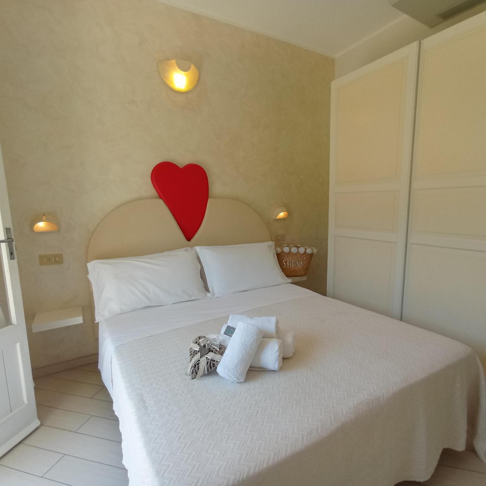 ריצ'יונה Hotel Raul מראה חיצוני תמונה